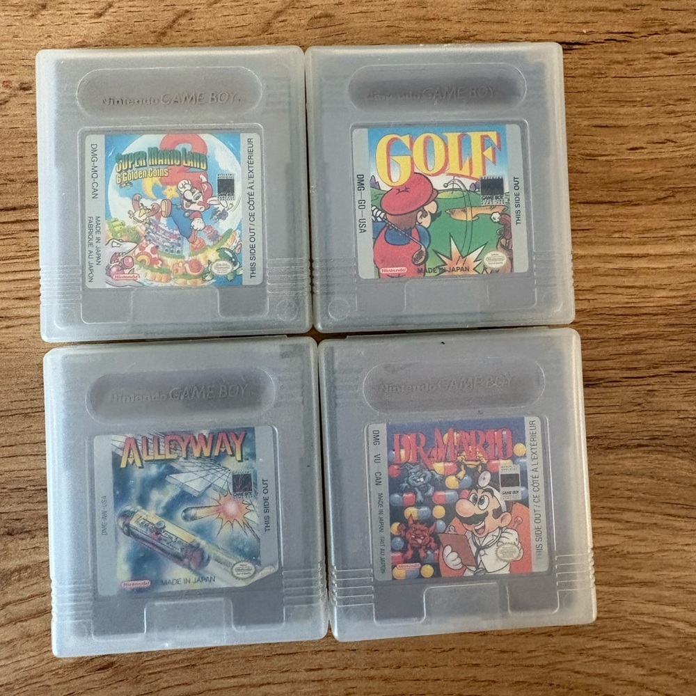 Vintage Nintendo Game Boy Game Cartridge Lot 4 games + original Nintendo cases